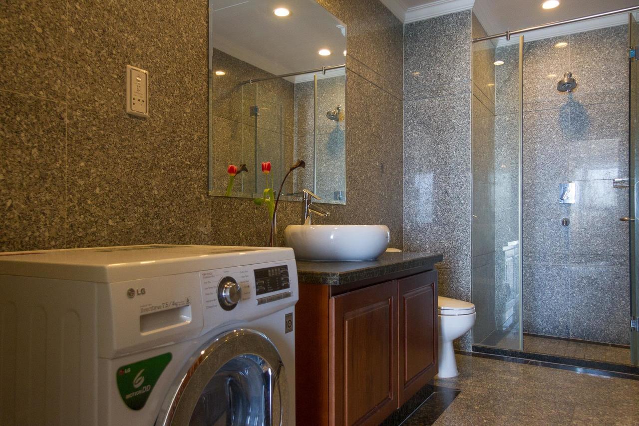 Vincom Center 2 Bedroom Penthouse