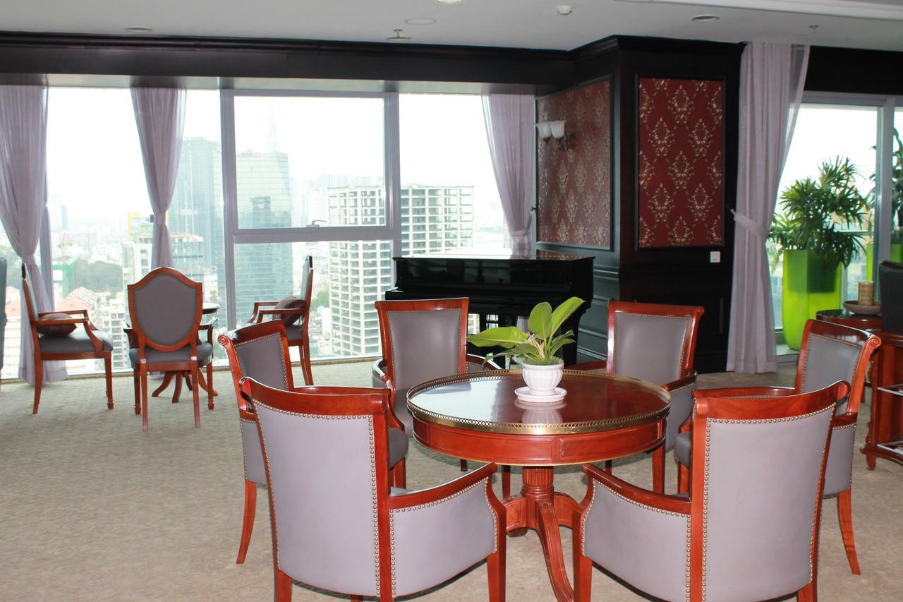 Vincom Center 2 Bedroom Penthouse Apartment *