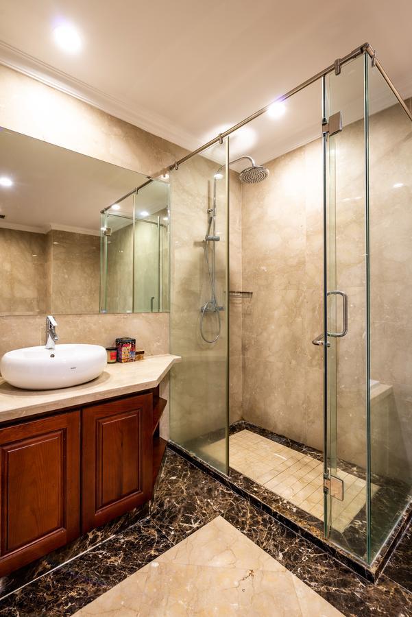Vincom Center 2 Bedroom Penthouse *